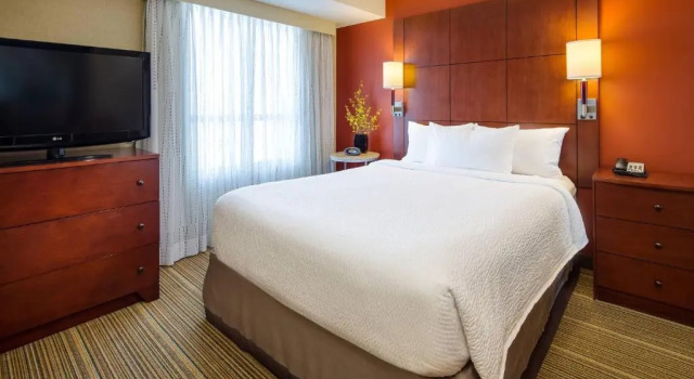 Люкс с 2 комнатами Residence Inn by Marriott Calgary Airport