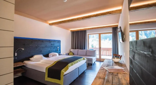 Двухместный номер Deluxe с балконом Hotel Edelweiss