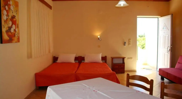 Orfanos 4, Prenota Hotel Koroni Messinia