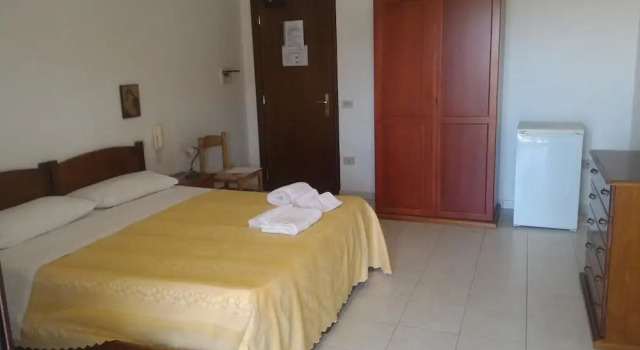 Hotel Smeraldo, Забронировать Отель Изола-Росса Коста-Парадизо