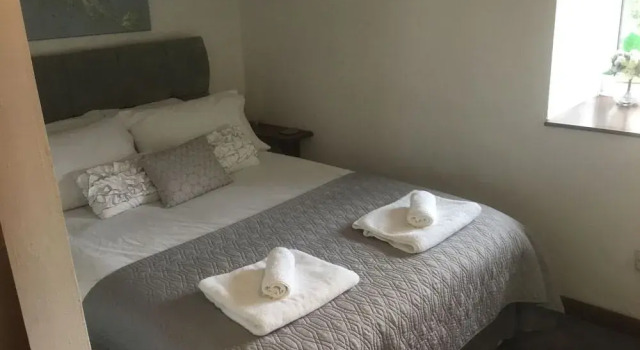 Old Whitewell Farm B&B, Prenota Agriturismo Penyffordd Regno Unito