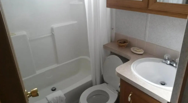 Коттедж c 1 комнатой Road Runner Travel Resort