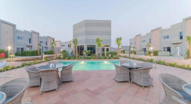 Swiss Spirit Resort Riyadh, Забронировать Курортный отель Отели Эр-Рияд 4 звезды, рядом с Министерство внутренних дел Саудовской Аравии, 4*