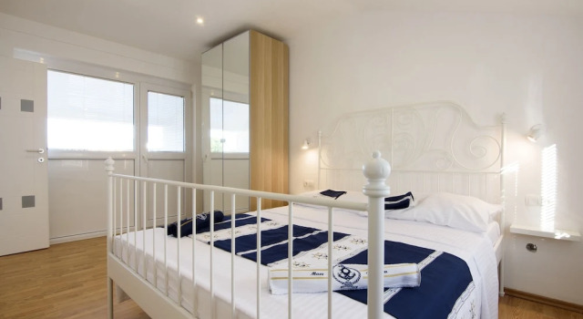 Апартаменты с 2 комнатами с балконом Holiday Home Apartments Bellamare
