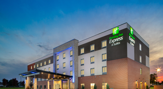 Holiday Inn Express & Suites - St Peters by IHG, Buchen Sie Hotel Chambray-les-Tours Missouri