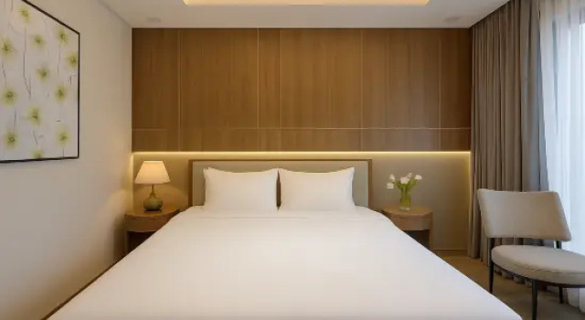 Полулюкс Nature Hotel - Lac Long Quan
