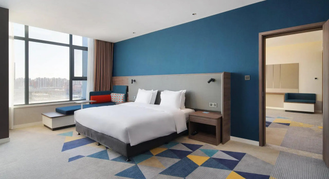 Полулюкс Holiday Inn Express Ulanqab Jining by IHG
