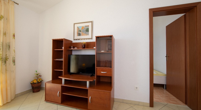 Apartment Ruzica - with sea view: A3 - zuti Igrane, Riviera Makarska