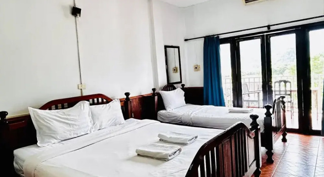 Номер Deluxe Domon Riverside Hotel