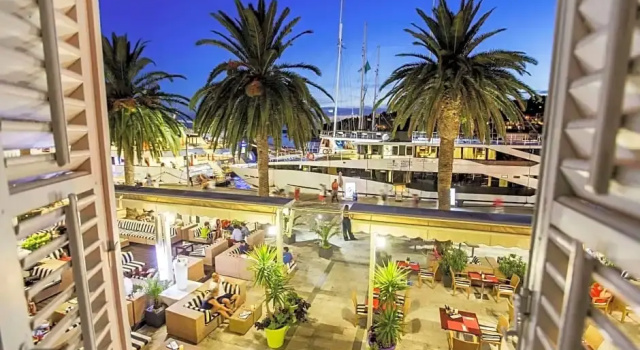Номер Superior с видом на море Riva Marina Hvar Hotel