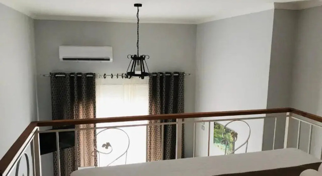 Студия Crown Deluxe Apartments