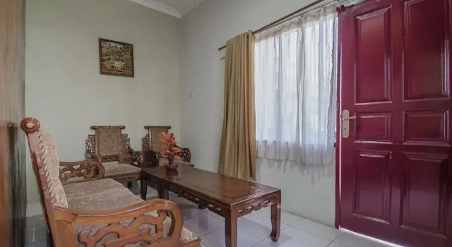 RedDoorz near Samarinda Square, Book Bed and Breakfast Samarinda 