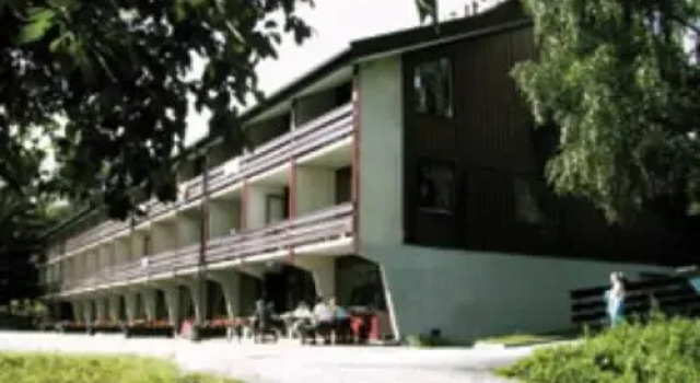 Gol Apartments