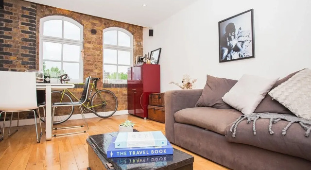 2 Bedroom Apartment in Bermondsey With Gated Parking