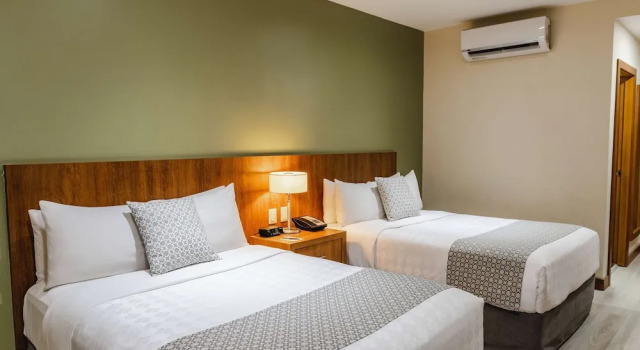 Четырёхместный номер Business Wyndham Garden Guayaquil