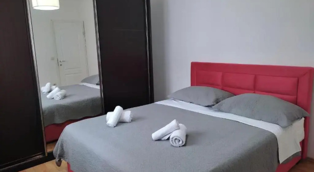 Apartments Miami, Забронировать Апартаменты/квартира Отели Подстраны с парковкой, рядом с Частный Пляж «Апартментс Лавица Бич Думичич», Парковка