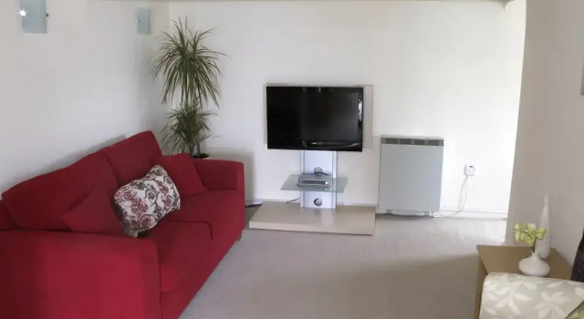 Apartment 2, Book Lejlighed Llanfaelog 