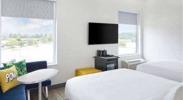 Четырёхместный номер Standard Aloft by Marriott Chattanooga Hamilton Place
