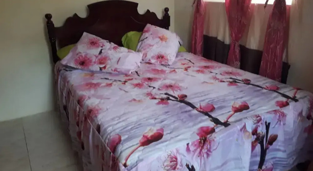 Victorious, Boek Appartementenhotel Saint Thomas Saint James