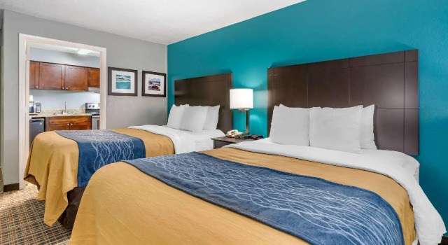 Четырёхместный номер Standard Comfort Inn Sun City Center - Ruskin - Tampa South