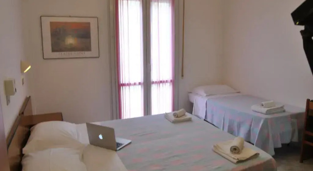 Трёхместный номер Economy Hotel Samoa