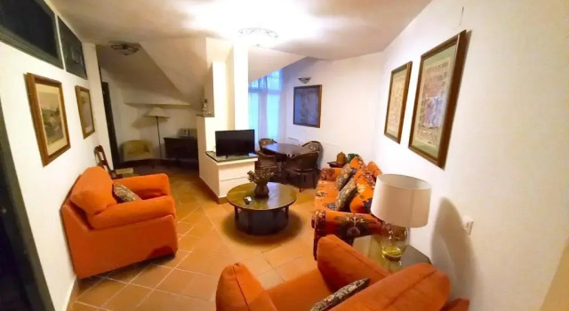 Plaza Andalucía Edificio Salvia 2-6 pax, Varaa Hotelli Pradollano 