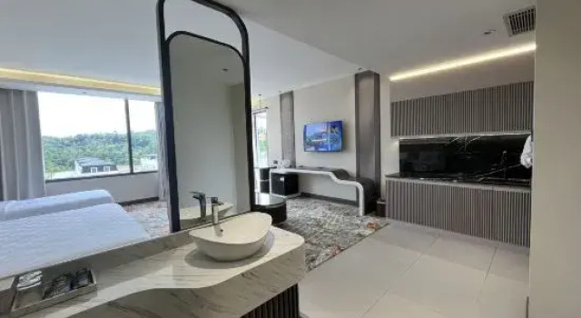Люкс Metal Hotel