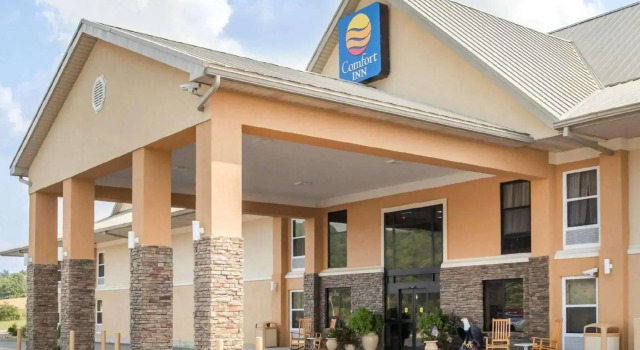 Номер Standard Comfort Inn at Royal Blue
