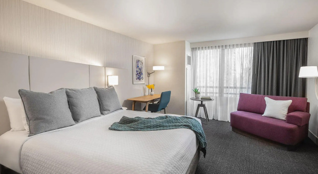 Двухместный номер Premium Crowne Plaza Atlanta Perimeter at Ravinia by IHG