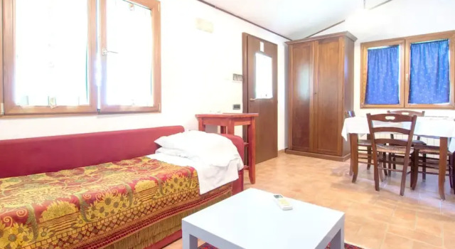House With 2 Bedrooms in Spoleto, With Wonderful City View, Pool Acces, Varaa Hotelli Spoleto Umbria