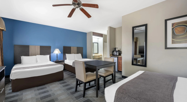 Шестиместный номер Standard Best Western Geneseo Inn