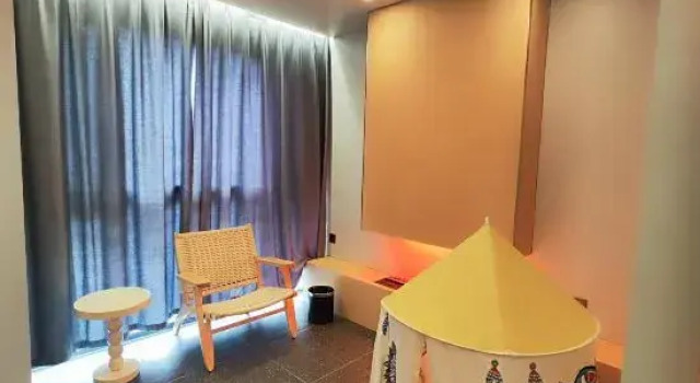 Люкс Business Shuangqi Bieyuan Homestay (Panzhou Gymnasium)
