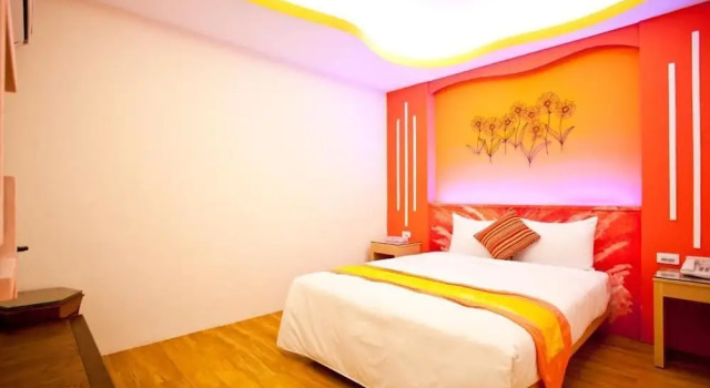 Номер Economy Millennium Inn