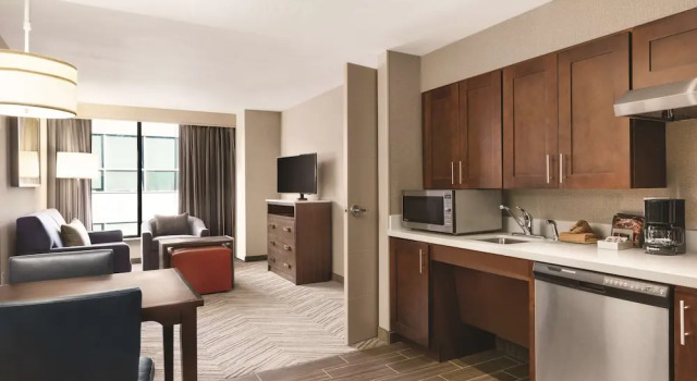 Люкс Accessible bathtub Homewood Suites by Hilton Washington DC Capitol-Navy Yard