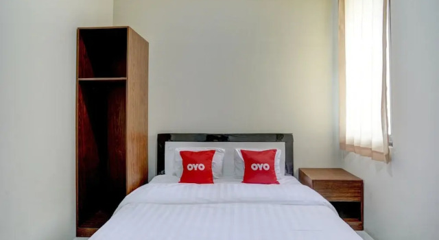 Anugrah Rr Syariah by OYO Rooms