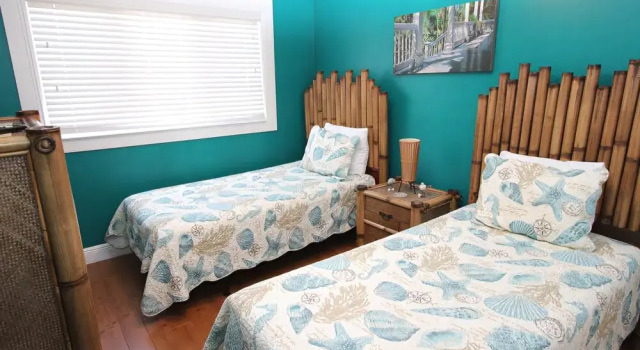 Seawinds 2 - 4 Br cabin by RedAwning, Rezerwuj Hotel Hotele w Emerald Coast z parkingiem, Parking
