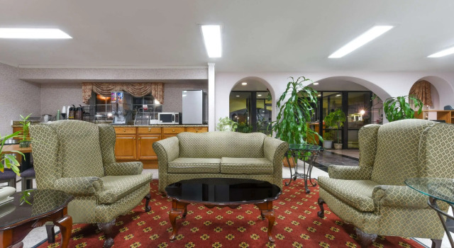 Super 8 by Wyndham Burleson Fort Worth Area, Забронировать Мини-отель Берлесон Dallas - Fort Worth Metropolitan Area