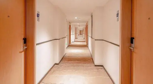 Yeste Hotel (Yulin Experimental Middle School), Prenota Hotel Hotel a Yulin con parcheggio, Parcheggio