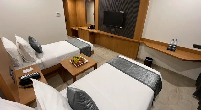 Mastiff Hotel Crystara Jalgaon, Забронировать Отель Джалгаон штат Махараштра, рядом с Железнодорожная станция Джалгаон