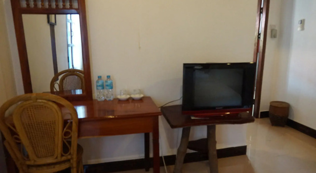 Ouis Guesthouse, Забронировать Отель Отели Луангпхабанг с завтраком, рядом с Haw Pha Bang, Завтраки