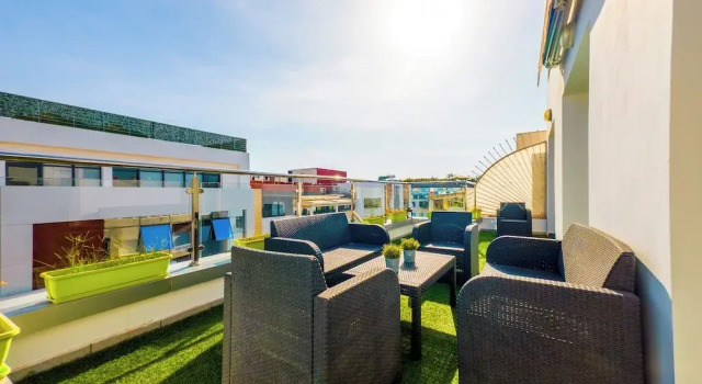 Номер Standard Пентхаус с балконом RENT-INN Suites Hotel