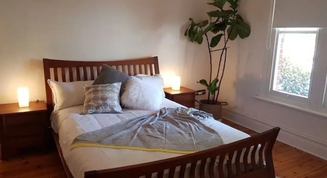 Stay on Sussex, Book Hotel Glenelg 