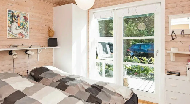 Stunning Lakeside Holiday Home in Skanderborg, Book Hotel Skanderborg Midtjylland