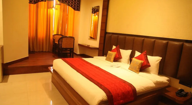 Номер Luxury Hotel Grand Kailash,Kotdwara