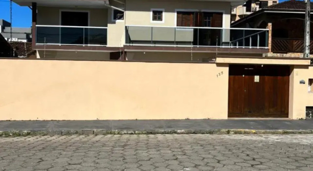 Casa Centro com Piscina