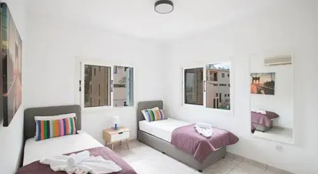 Beautiful 5 Star Holiday Villa in a Prime Location in Protaras, Book Early To Secure Your Dates, Protaras Villa 1266, Boek Villa Hotels in Protaras met parkeren, in de buurt van Neolithic Settlement, Parkeren