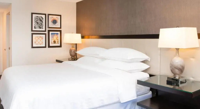 Двухместный номер Standard с балконом Sheraton Mission Valley San Diego Hotel