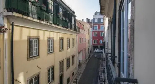 Feels Like Home Chiado Central Flats, Забронировать Отель Лиссабон Эстремадура, рядом с Money Museum