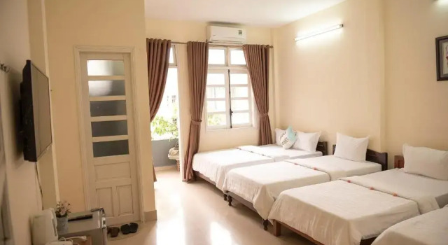 Семейный номер Standard с балконом Minh Tam Guesthouse