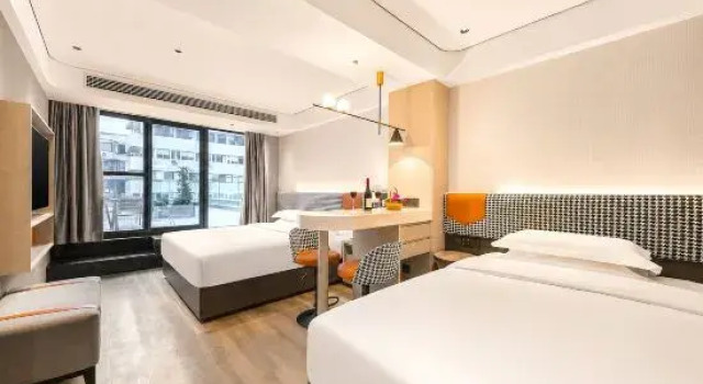 Люкс Answer Roof Garden Hotel (Sichuan University Wangjiang Campus Jiuyan Bridge)